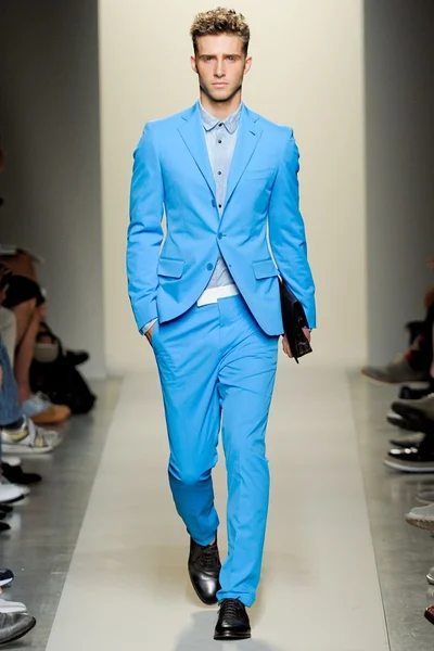 Look 35